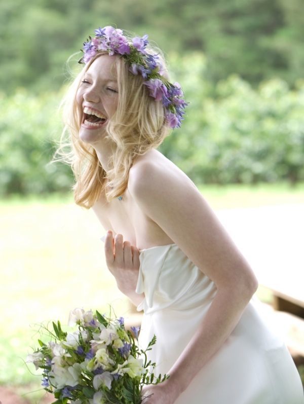 What Color Flower Should You Choose? A Collection of Desired Images Based on Trending Hair Crown Colors*にて紹介している画像