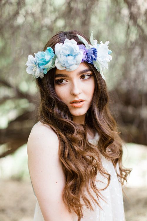 What Color Flower Should You Choose? A Collection of Desired Images Based on Trending Hair Crown Colors*にて紹介している画像