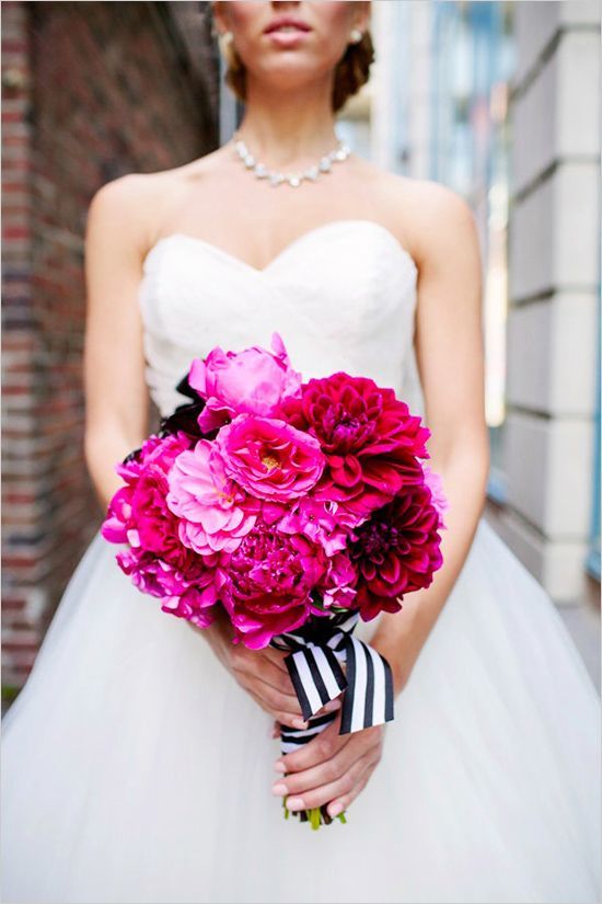 Perfect for Stylish Adults: A Lovely Kate Spade-Inspired Party with Colorful POP Theme!にて紹介している画像