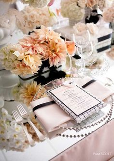 17 Adorable Table Decoration Ideas ♡にて紹介している画像