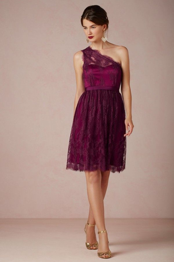 2015 Trend Color: Incorporate the Latest Fashion with a 'Marsala' Invitation Dress!にて紹介している画像