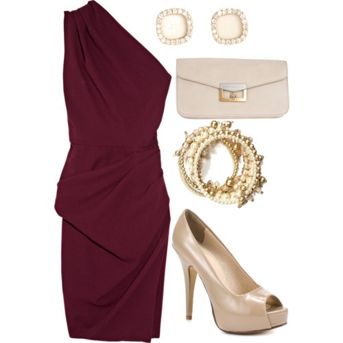 2015 Trend Color: Incorporate the Latest Fashion with a 'Marsala' Invitation Dress!にて紹介している画像