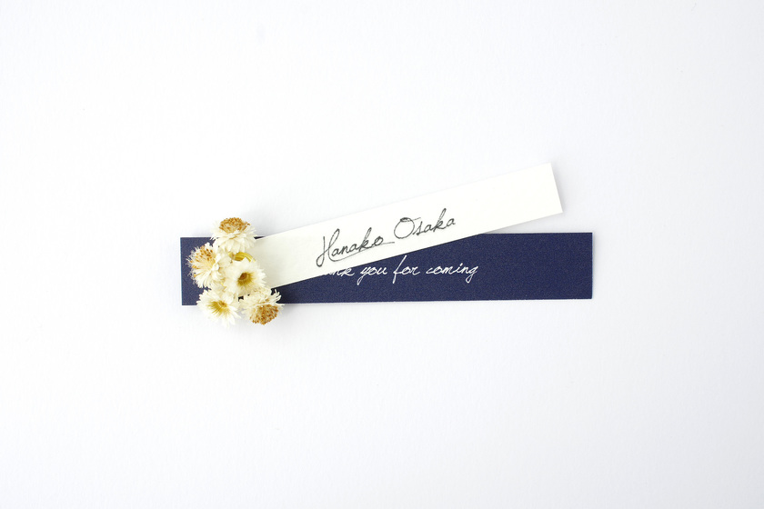 "All So Stylish, I Can't Choose! Adorable Place Card Designs and Ideas ♡"にて紹介している画像