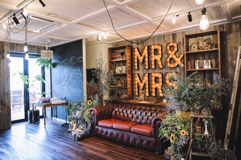 テイスト別♩参考にしたい《高砂ソファ》の装飾デザイン13選♡にて紹介している画像