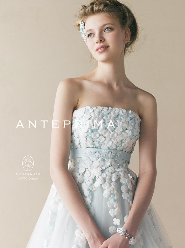 お花が可愛い＊アンテプリマのドレスを着て、エレガントで可憐な花嫁になる♡にて紹介している画像