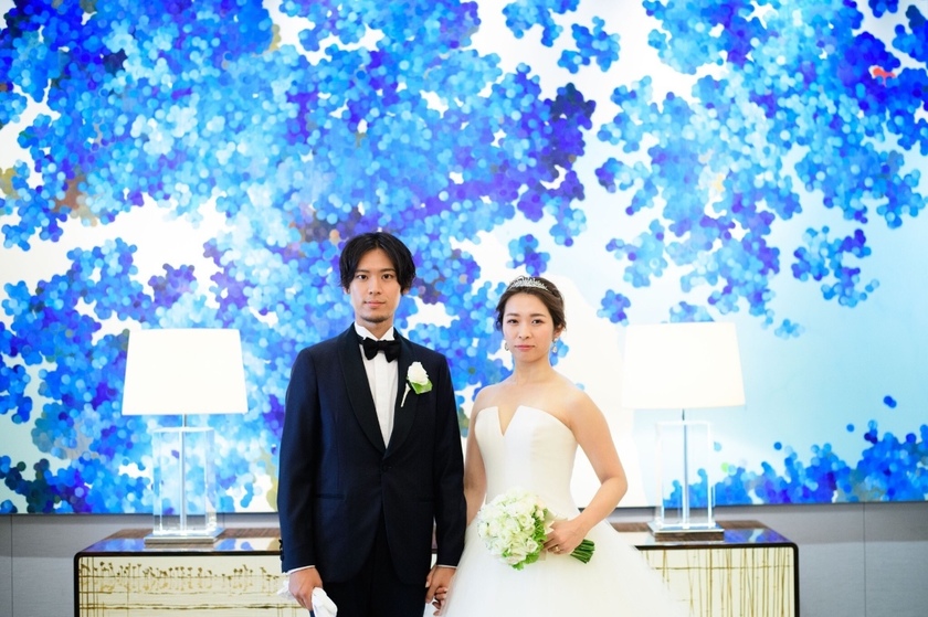 ＼劇的変化♡／先輩花嫁さんの〔ウェディングドレス➡カラードレスへのお色直し写真〕が参考になる＊にて紹介している画像