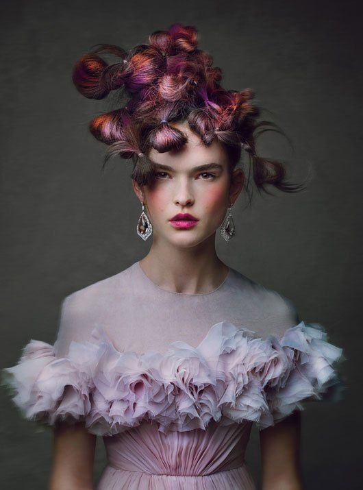 Elegant and Delicate ♡ Add a Touch of Glamour to the Venue with a Lavender Invitation Dress!*にて紹介している画像