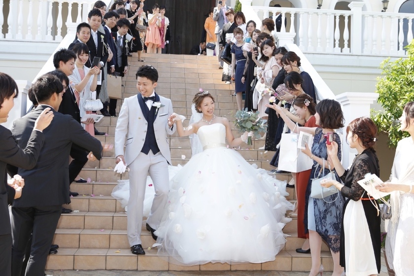"Don't Miss the Once-in-a-Lifetime Moments♡ 6 Must-Capture Scenes on Your Wedding Day*"にて紹介している画像