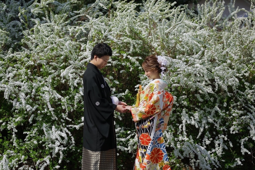 【完全保存版100ショット公開！】和装前撮りで真似したい可愛いポーズ総まとめ＊にて紹介している画像