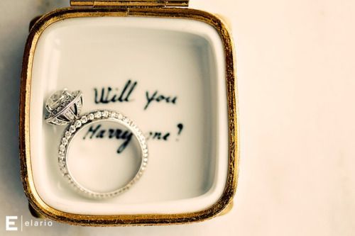 Popular Brands Found on Instagram: The Stunning Engagement Ring Trends of Real Brides♡にて紹介している画像