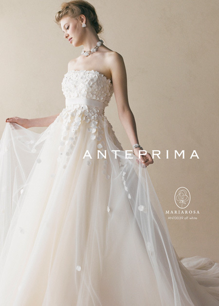 お花が可愛い＊アンテプリマのドレスを着て、エレガントで可憐な花嫁になる♡にて紹介している画像