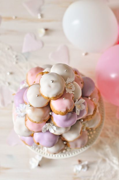 Delicious and Adorable Croquembouche: The French Wedding Cake♡にて紹介している画像