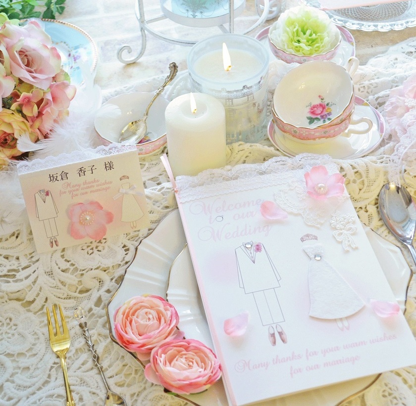 "16 Stylish Place Card Ideas Found on Instagram for Inspiration ♡"にて紹介している画像