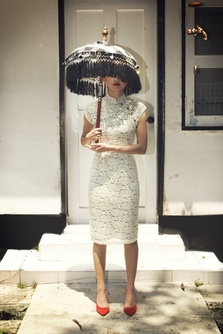 Red × Midi Length Coordination: A Collection of Adorably Retro Images♡にて紹介している画像