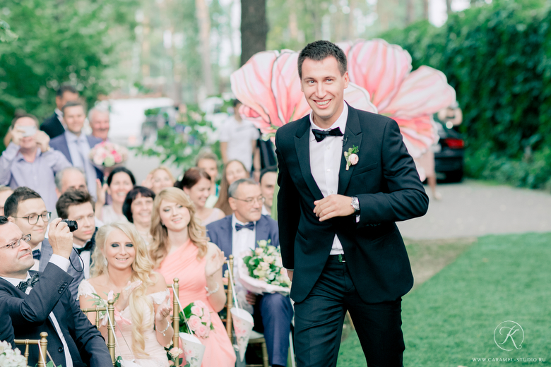 まるで妖精の世界！ジャイアントペーパーフラワーで作った結婚式がおとぎ話級の可愛さ♡にて紹介している画像