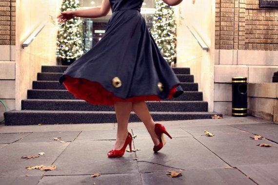 Red × Midi Length Coordination: A Collection of Adorably Retro Images♡にて紹介している画像
