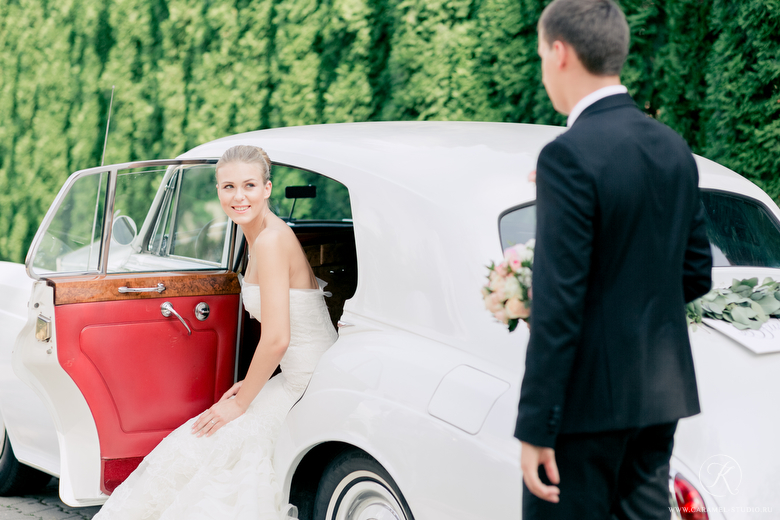 まるで妖精の世界！ジャイアントペーパーフラワーで作った結婚式がおとぎ話級の可愛さ♡にて紹介している画像