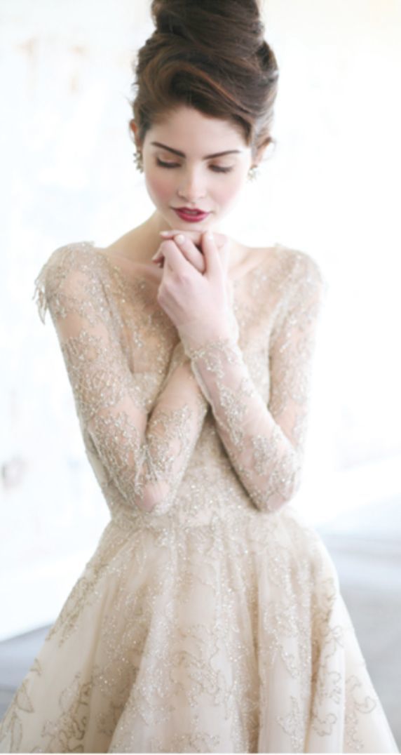 Which Dress Will Be Your Destiny? Three Enchanting Wedding Dresses from the World's Top Brandsにて紹介している画像