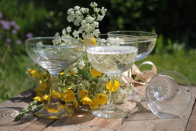 Beautiful Glasses: Adorable Images of Champagne Glasses♡にて紹介している画像