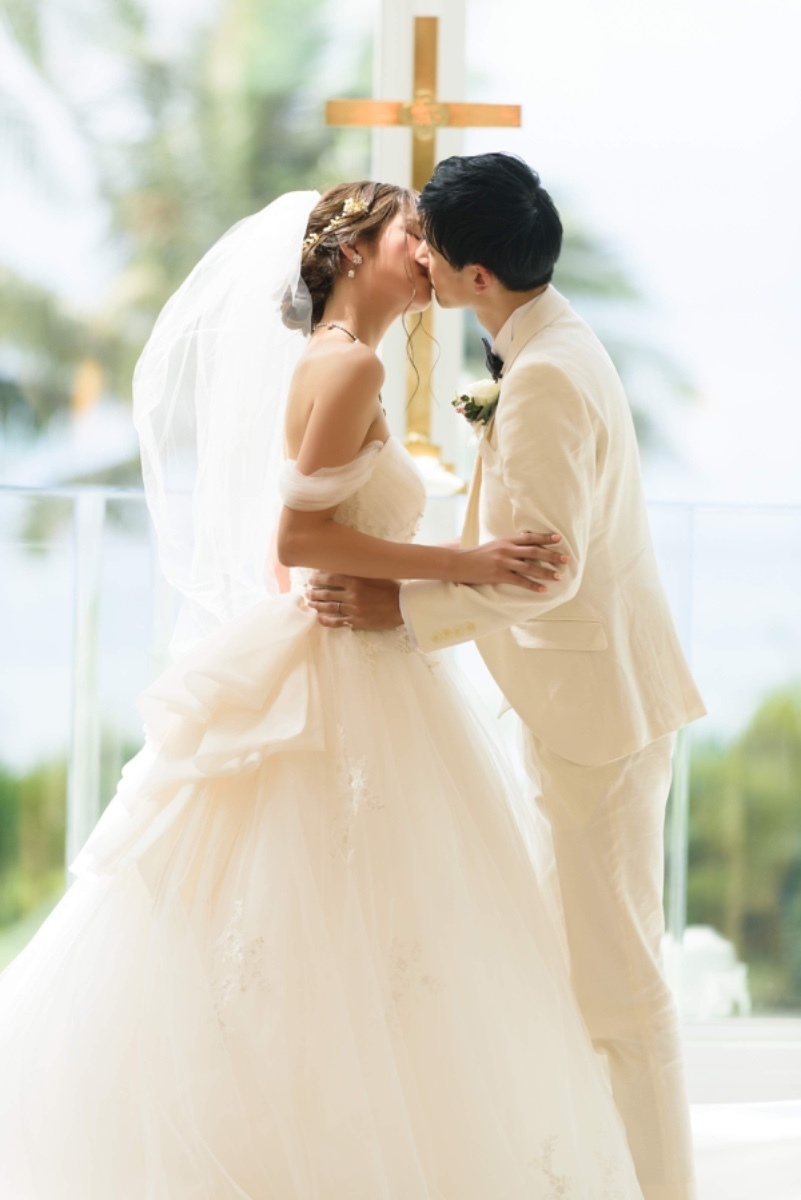 かっこ良く見せる為に！挙式・披露宴で〔新郎〕が気にするべき振る舞い・仕草のポイントまとめ♡にて紹介している画像