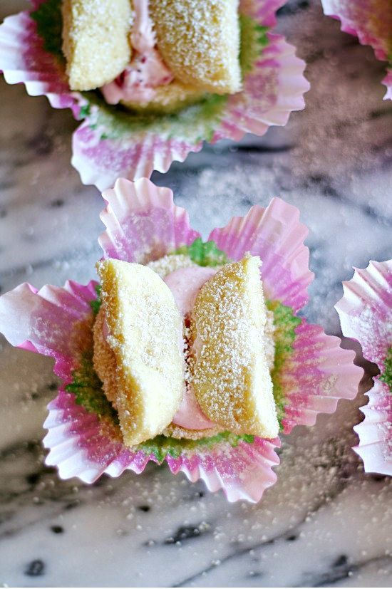 Welcome to the World of Fairies: A Fantastical Wedding Inspired by "Tinker Bell" ♡にて紹介している画像