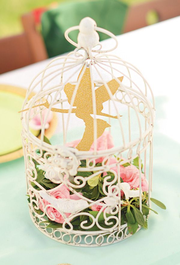 Welcome to the World of Fairies: A Fantastical Wedding Inspired by "Tinker Bell" ♡にて紹介している画像