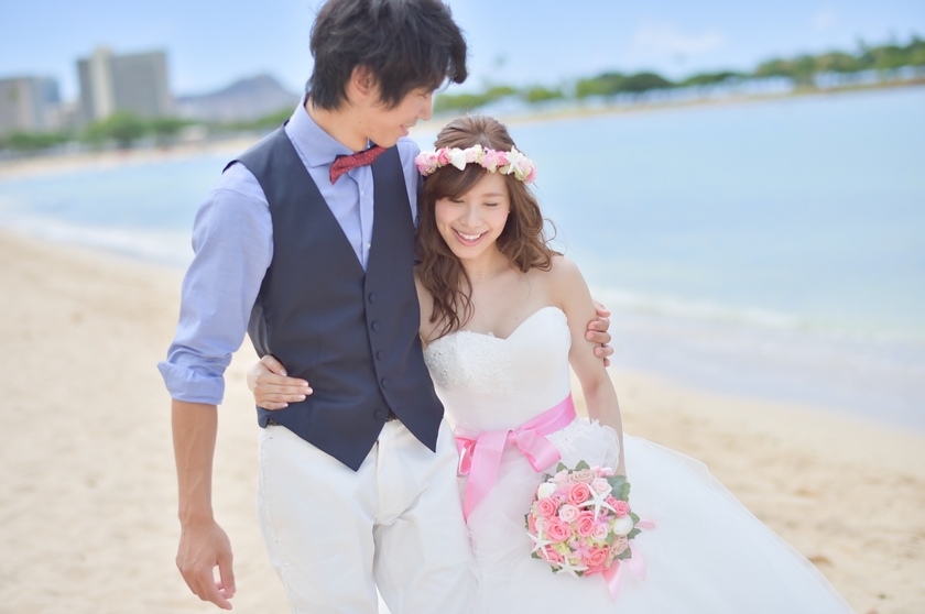 永恒不灭♡自然状态的两人留下的美丽【无小物】婚礼照片姿势集＊にて紹介している画像