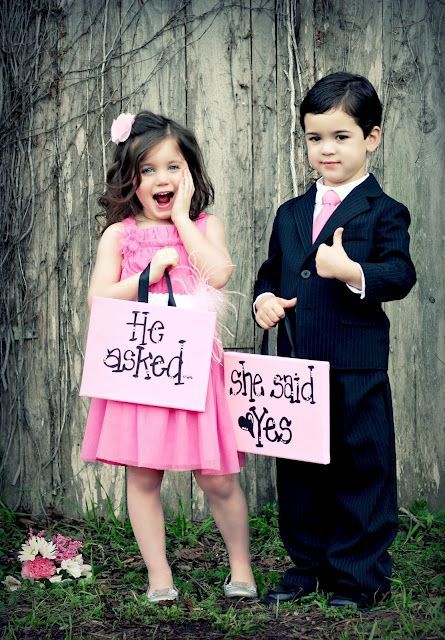 "Stealing the Spotlight with Cuteness: Adorable Ring Bearers and Flower Girls ♡"にて紹介している画像