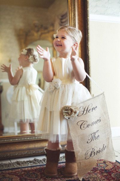 "Stealing the Spotlight with Cuteness: Adorable Ring Bearers and Flower Girls ♡"にて紹介している画像