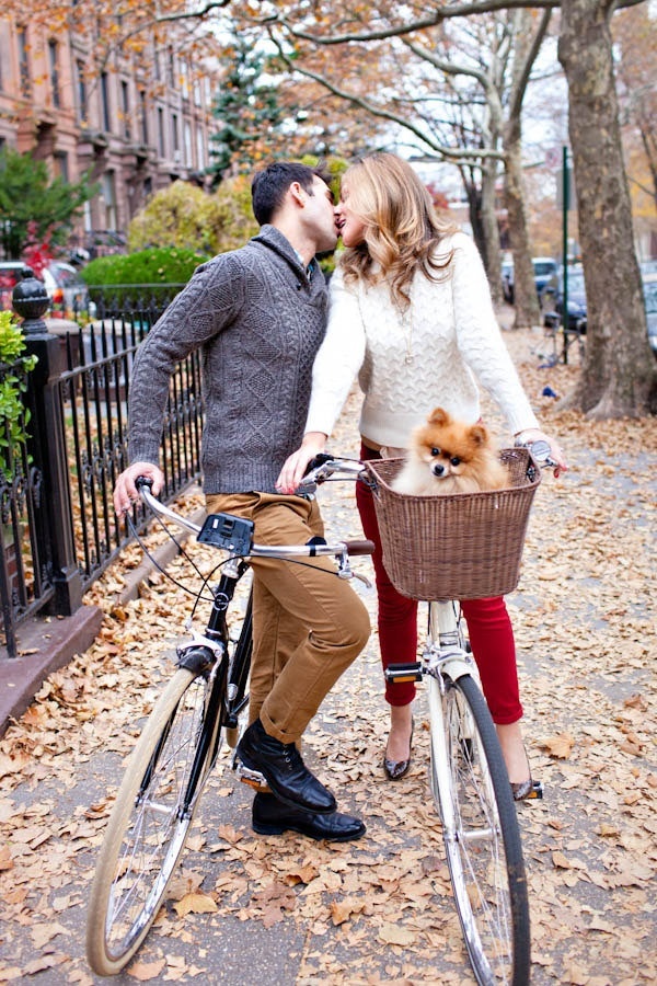 The New Trend for Stylish Couples?! Engagement Photos Taken on Bicycles Are Stunning ♡にて紹介している画像