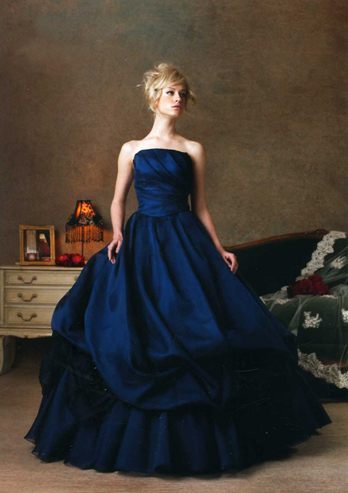 Timeless Beauty: The Adorably Exquisite Dresses of L'Atelier Mariage Mastering Classic Elegance ♡にて紹介している画像