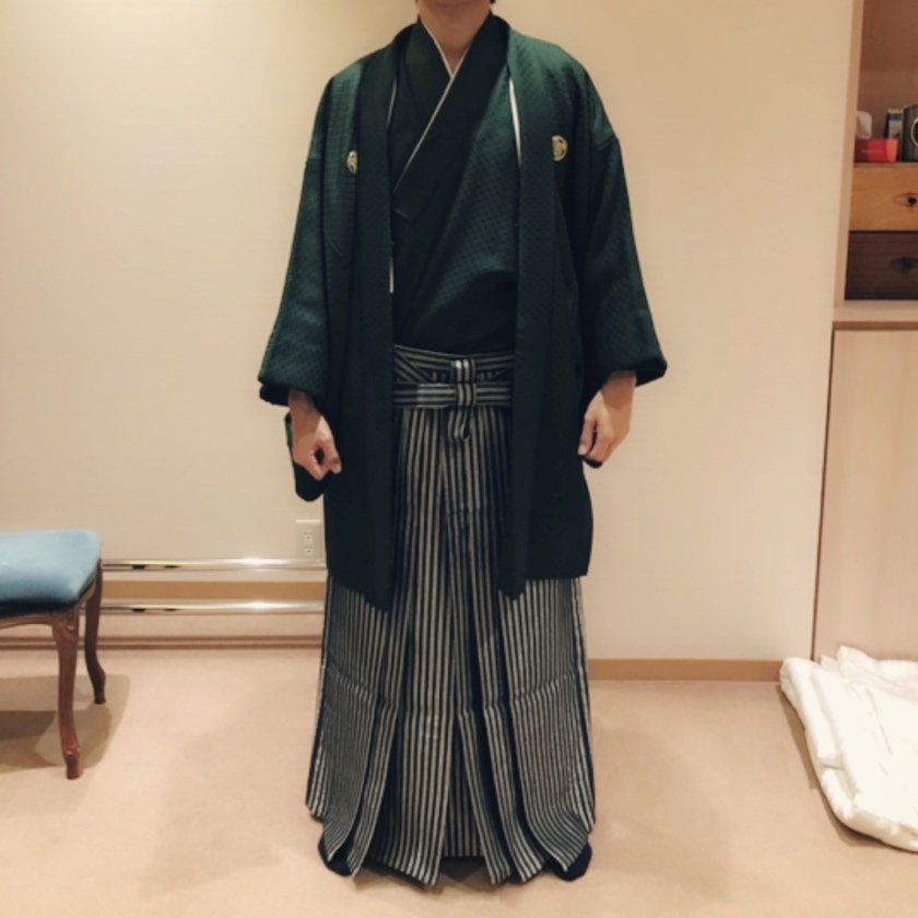 ＼モーニングorタキシード？／大好きな彼を世界一かっこよく見せてくれる新郎ファッションの種類まとめ＊にて紹介している画像