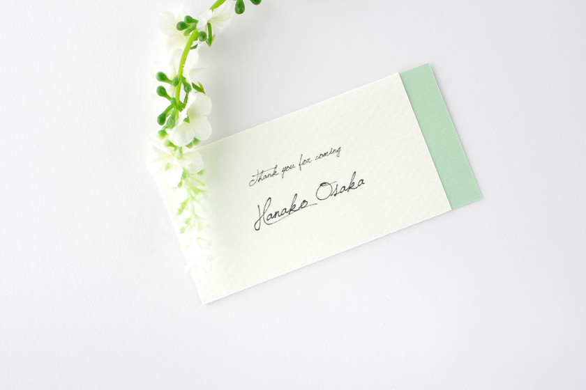 "16 Stylish Place Card Ideas Found on Instagram for Inspiration ♡"にて紹介している画像