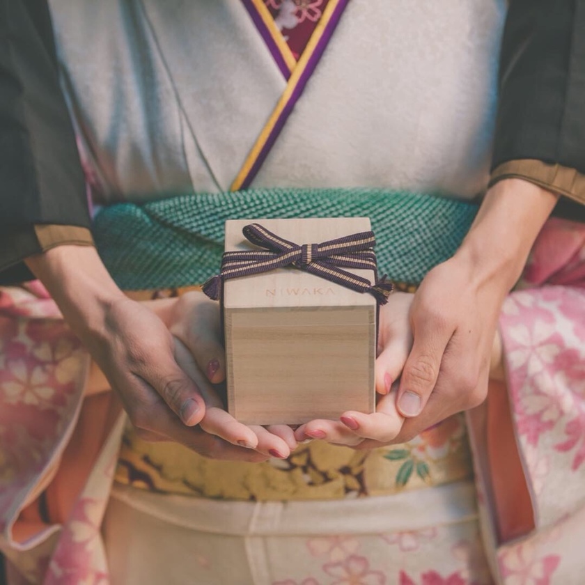 ＼背筋を伸ばさないと綺麗に見えない／着物美人になる為に〔和装婚で気を付けたい立ち振る舞いの基本〕講座＊にて紹介している画像