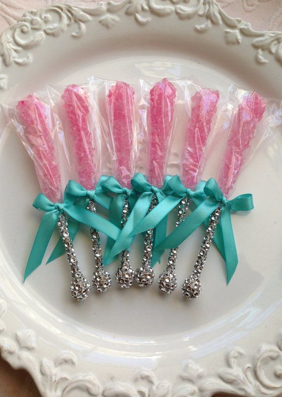 "Locking Hearts with Gem-like Rock Candy: Sparkling Magic Sticks That Shine!"にて紹介している画像