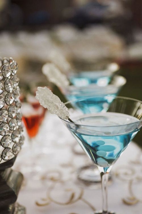 "Locking Hearts with Gem-like Rock Candy: Sparkling Magic Sticks That Shine!"にて紹介している画像