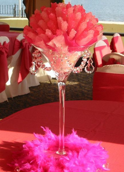 "Locking Hearts with Gem-like Rock Candy: Sparkling Magic Sticks That Shine!"にて紹介している画像