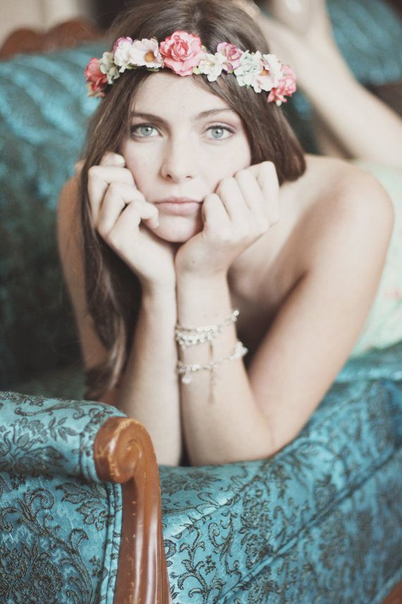 Charming Spring Wedding: Featuring Delicate Yellow and White "Margaret" Flowers as the Main Attraction ♡にて紹介している画像