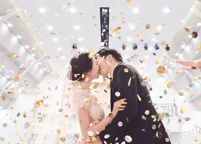 韓国発 コンフェッティシャワーと誓いのキスを組み合わせた演出が日本でも流行るかも Marry マリー