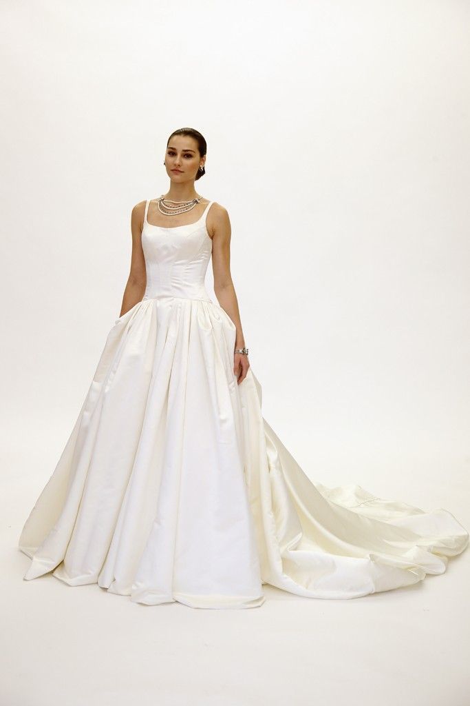 "Zac Posen's Gift for Ordinary Girls: Special Dresses to Feel Like a Celebrity ♡"にて紹介している画像