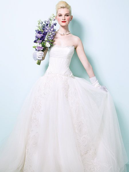 "Zac Posen's Gift for Ordinary Girls: Special Dresses to Feel Like a Celebrity ♡"にて紹介している画像