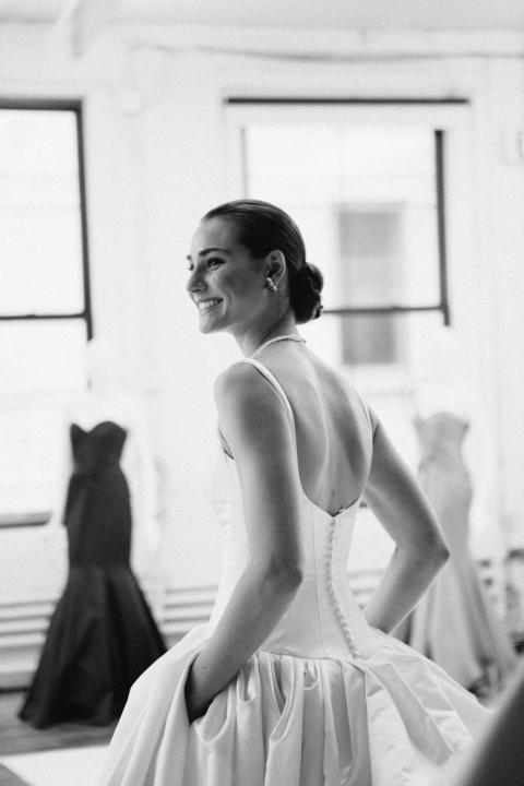 "Zac Posen's Gift for Ordinary Girls: Special Dresses to Feel Like a Celebrity ♡"にて紹介している画像