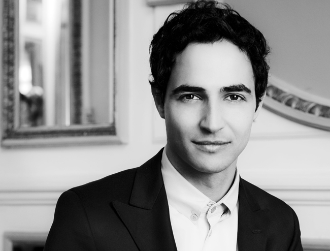 "Zac Posen's Gift for Ordinary Girls: Special Dresses to Feel Like a Celebrity ♡"にて紹介している画像