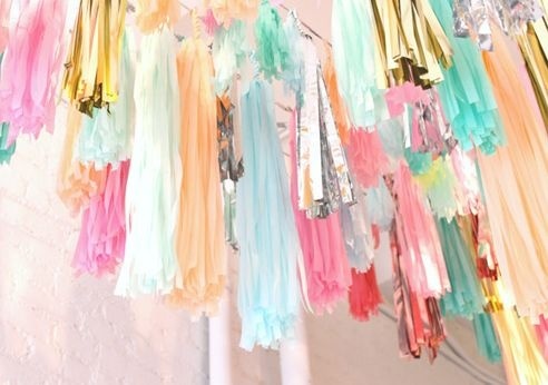 Versatile and Vibrant: Colorful Balloons for a Pop Wedding Decoration and Theme!にて紹介している画像