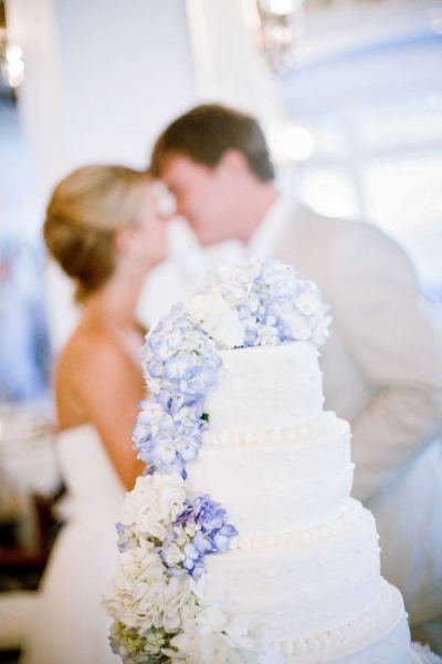 Perfect for June Brides: Decorating Weddings with Pastel-Colored Hydrangeas as the Main Attraction!にて紹介している画像