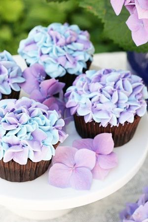 Perfect for June Brides: Decorating Weddings with Pastel-Colored Hydrangeas as the Main Attraction!にて紹介している画像