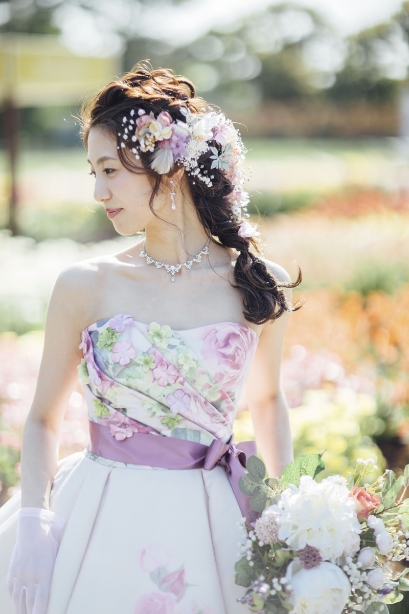 3着目にゲストもびっくり♡エンドロール中に早着替えをして【お見送りドレス】で送賓するのに憧れる＊にて紹介している画像