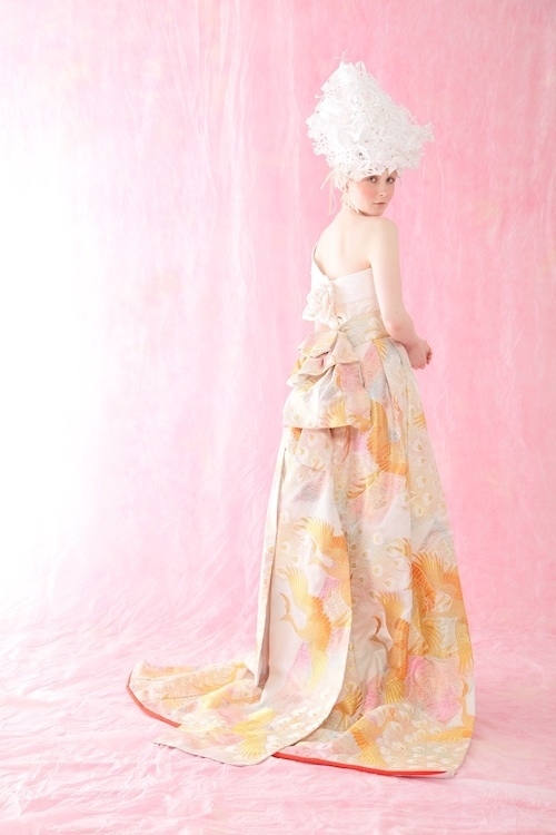 着物とドレスのいいとこどり♩和ドレスはこんなに種類があった♡にて紹介している画像