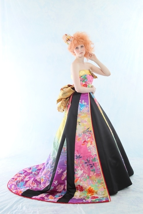 着物とドレスのいいとこどり♩和ドレスはこんなに種類があった♡にて紹介している画像