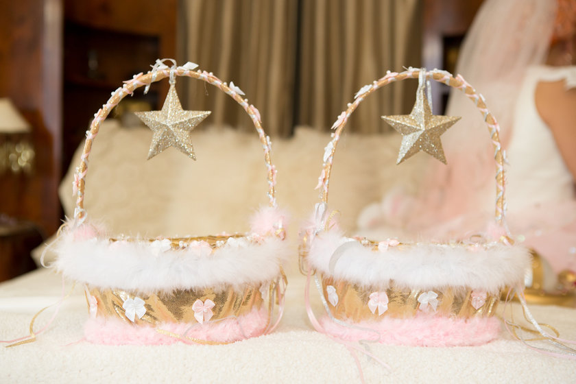 Miracle Romance: A Couple Holds Their Wedding Themed Around Their Beloved Sailor Moon!にて紹介している画像